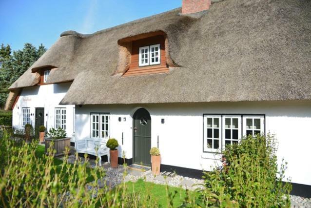 Landhaus Treskersand Sylt エクステリア 写真